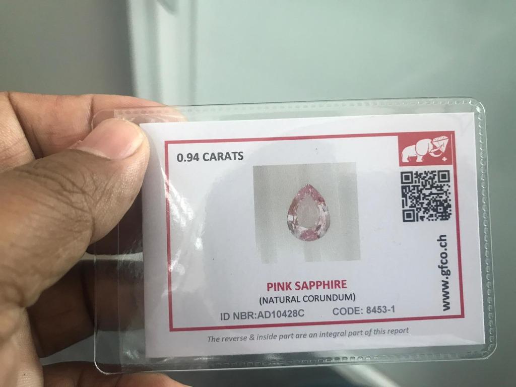 Blush of Elegance: Rose Gold & Pink Sapphire Ring – A Captivating Harmony