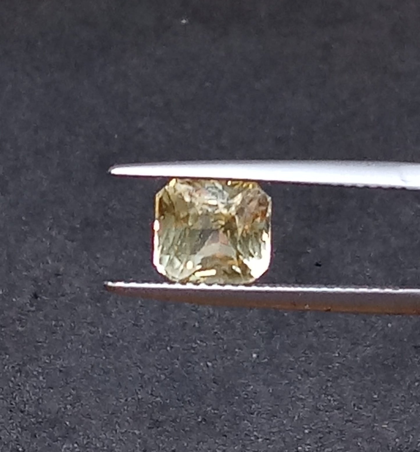 Natural Unheated Certified Yellow Sapphire 3.02cts 11-24-1-YS617