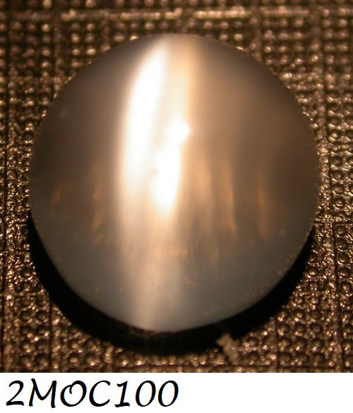 NATURAL WHITE MOONSTONE CATSEYE