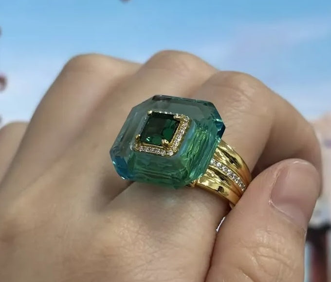 Exquisite 2ct Emerald Cut Emerald & Aquamarine Engagement Ring with Nested Design