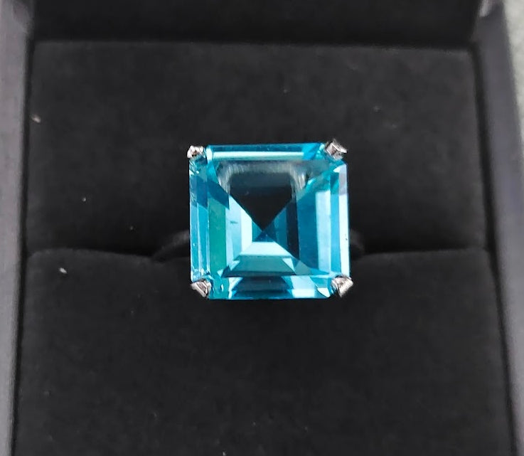 8 Carat Emerald - Cut Aquamarine Sapphire Engagement Ring