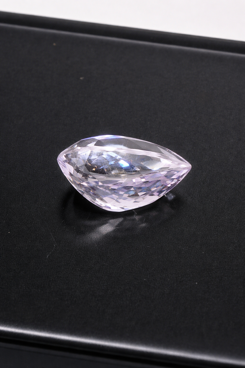 Elegant Pear-Cut Kunzite Gemstone 8.65cts KZ06 (26)