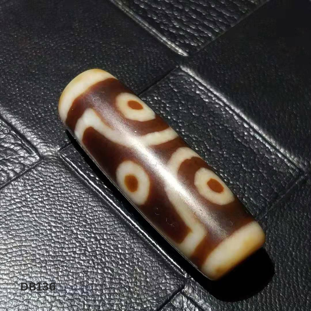 Authentic Natural Tibetan Dzi 6 Eyed Bead DB136