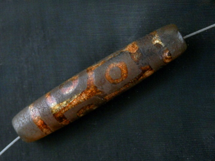 Authentic Natural Tibetan Dzi 6 Eyed Bead DB175