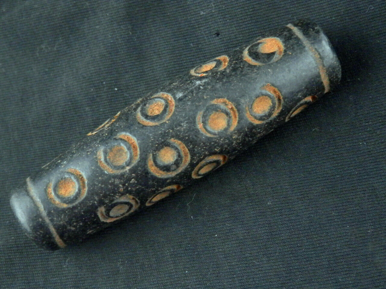 Authentic Natural Large Tibetan Magnetic Dzi Hand Carved 26Eyed Bead