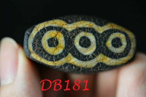 Authentic Natural Tibetan Dzi 6 Eyed Bead DB181