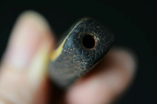 Authentic Natural Tibetan Dzi 6 Eyed Bead DB181