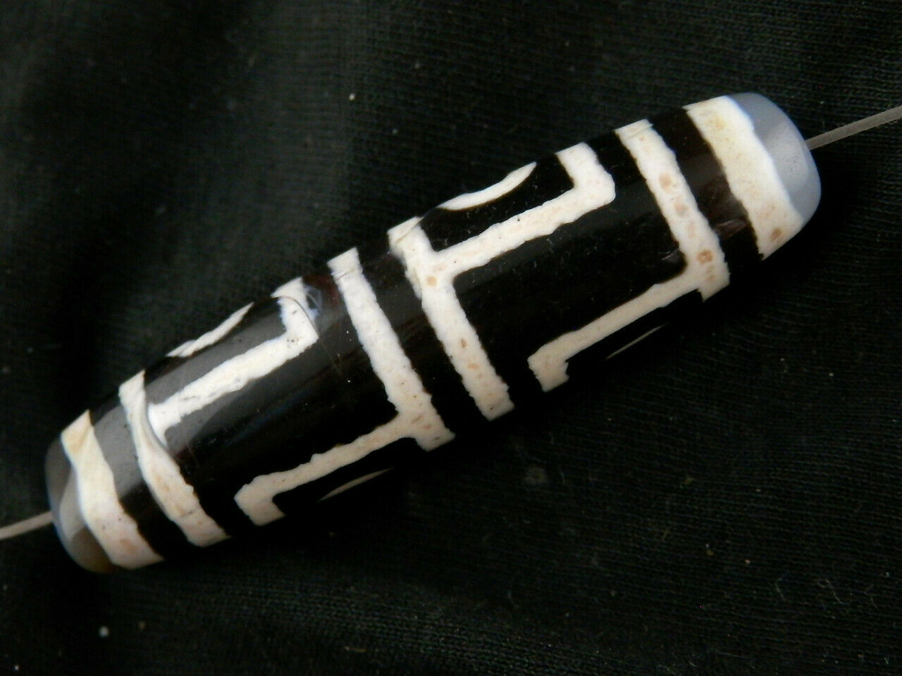 Authentic Natural Tibetan Dzi 4 Eyed Bead DB278