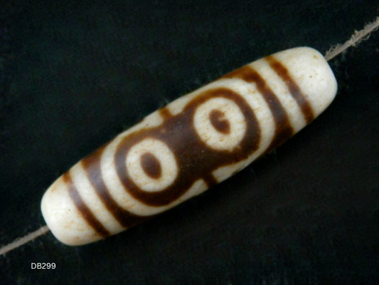 Authentic Natural Tibetan Dzi 4 Eyed Bead DB299