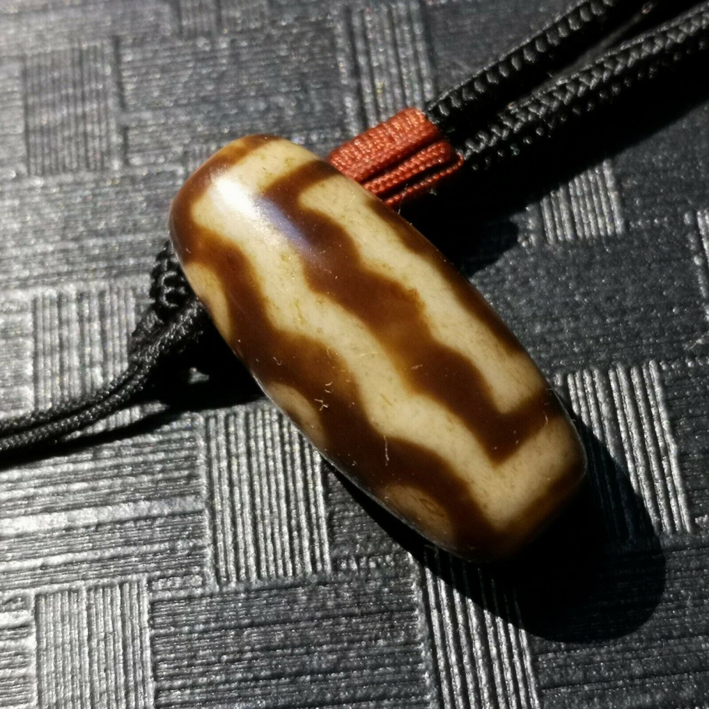 Authentic Natural Tibetan Dzi 5 Eyed Bead DB317