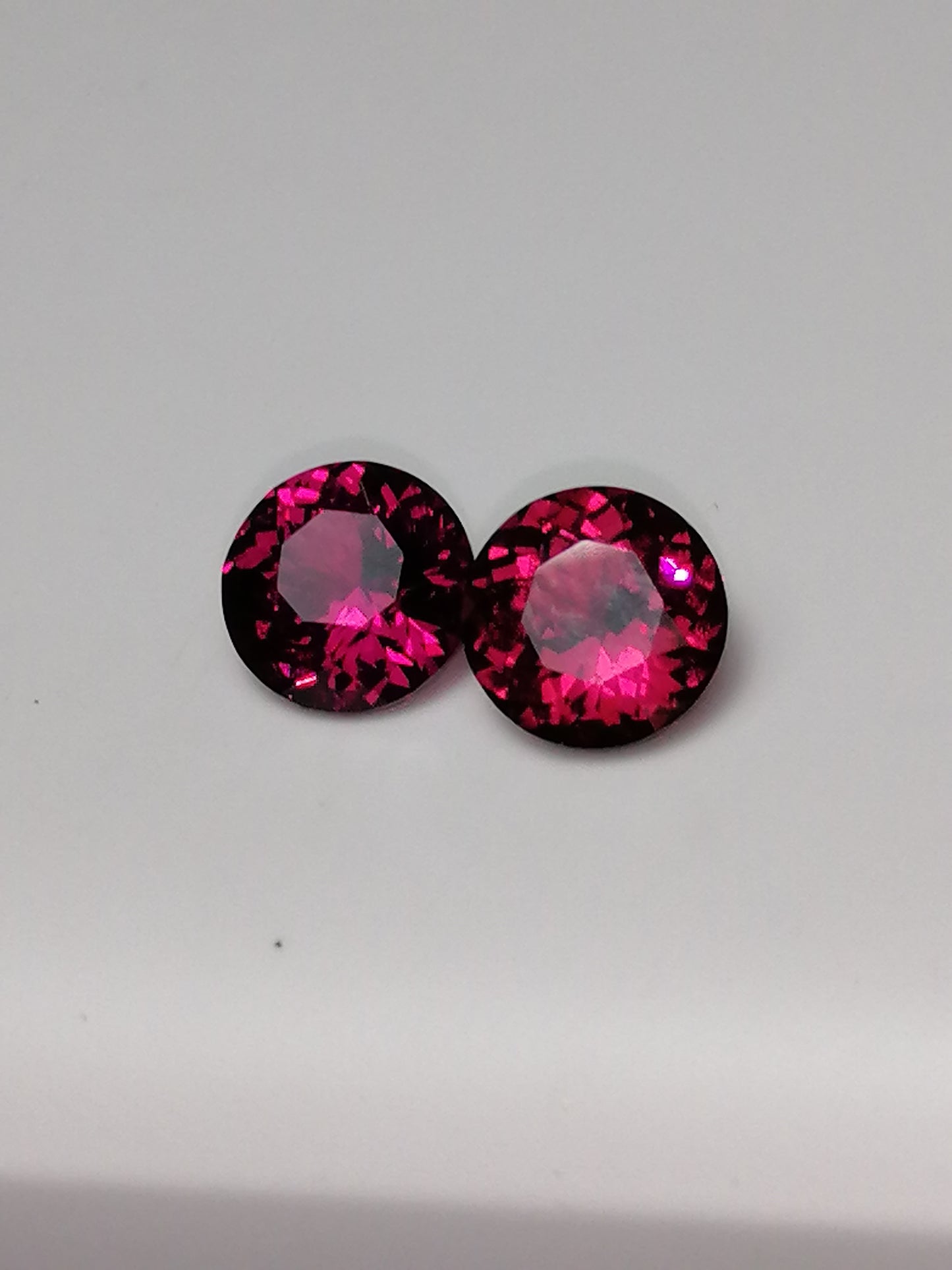 Natural Swiss Certified Magnificent Garnet Pair 2.42cts- GA08 (24)