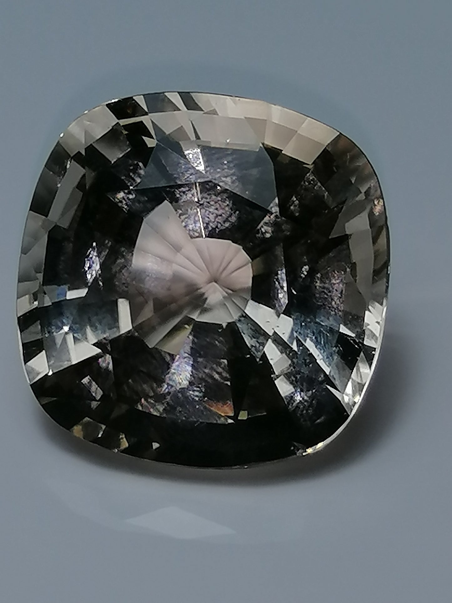 Natural Certified Topaz: Sparkling Aura 22.38cts- IT01 (24)