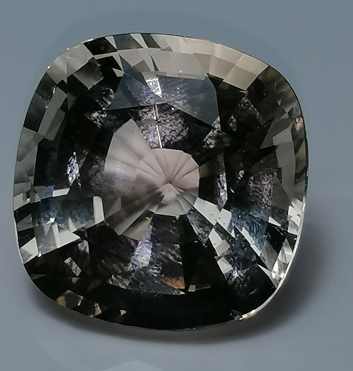 Natural Certified Topaz: Sparkling Aura 22.38cts- IT01 (24)