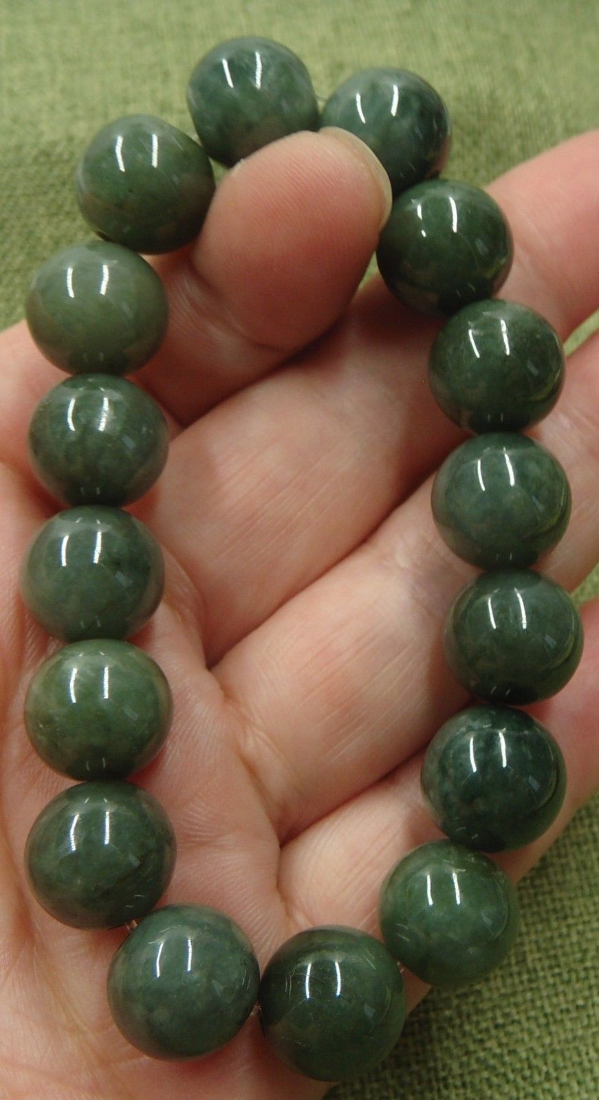NATURAL JADE BRACELET (13.8mm)