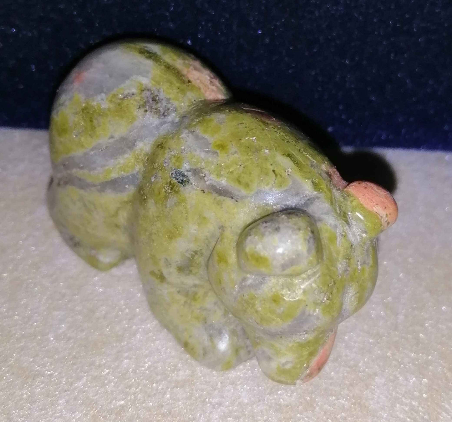 NATURAL UNAKITE JASPER HAND CARVED BEAR FIGURINE
