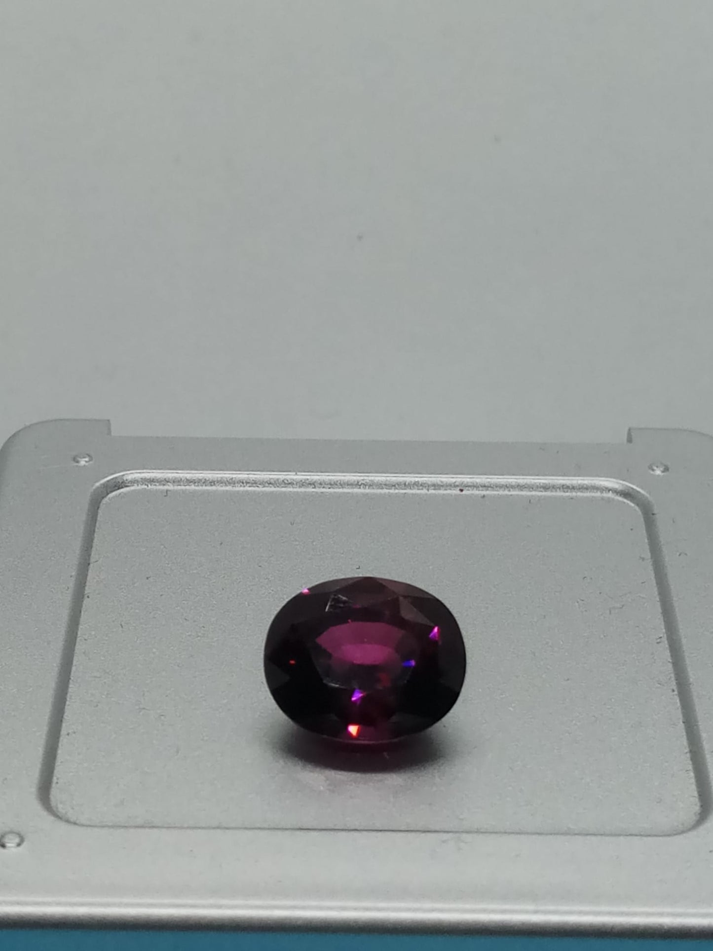 Swiss Lab Certified 8.07ct Red-Purple Oval Natural Rhodolite Gemstone