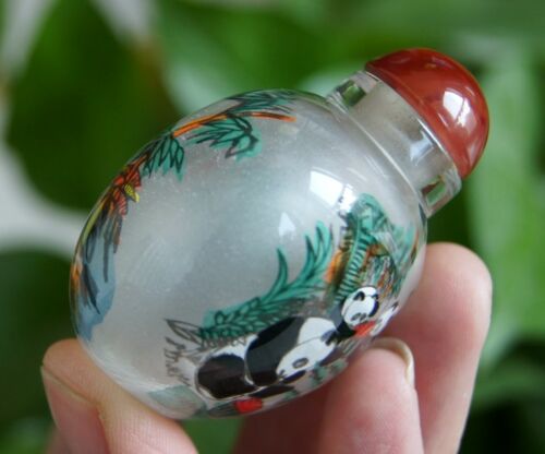 Chinese Collectible Handmade inside painted Panda glass snuff bottle