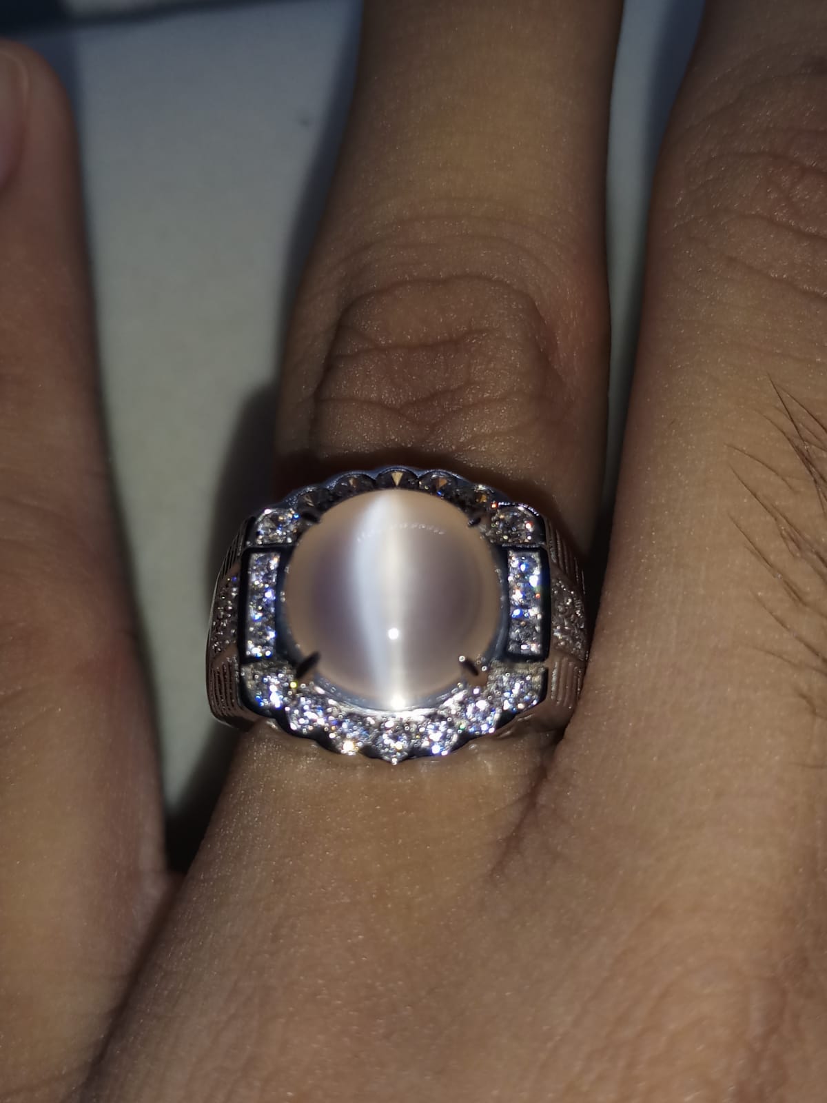 Natural SWISS LAB CERTIFIED RING with Cats Eye Moonstone (SIZE 10.5) SR71