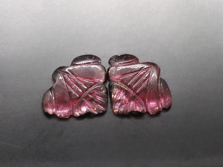 NATURAL TOURMALINE CARVING TC104