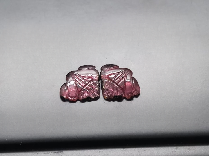 NATURAL TOURMALINE CARVING TC104