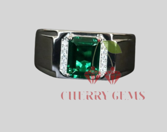 Emerald Majesty: Timeless Statement Ring