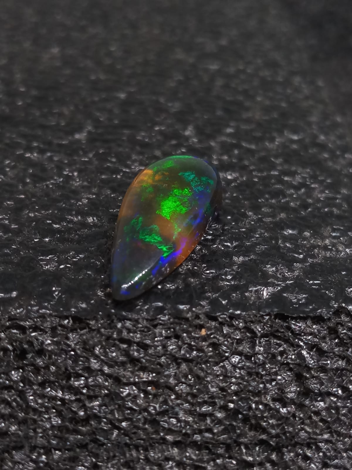 Natural Black Opal: Dark Mirage Opal 5.90cts- BO2 (24)