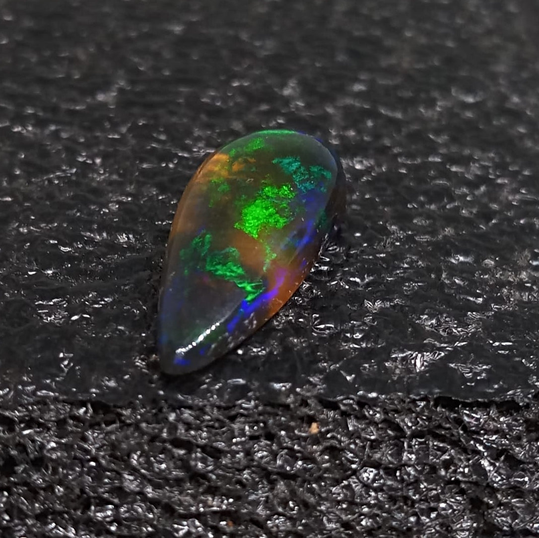 Natural Black Opal: Dark Mirage Opal 5.90cts- BO2 (24)