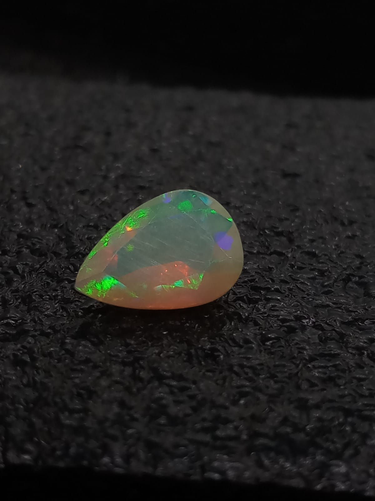 Natural Certified White Opal: Opalescent Mirage 1.95cts- WO18 (24)