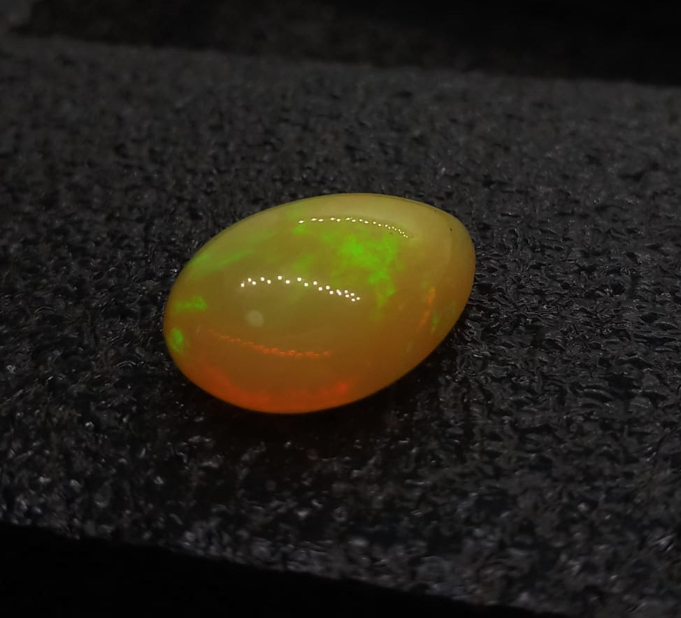 Natural White Opal: Luminous Veil 14.15cts- WO3 (24)