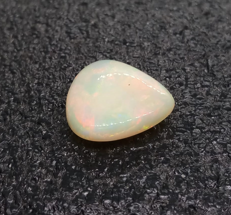 Natural Certified White Opal: Opalescent Elysium 8.63cts- WO7 (24)