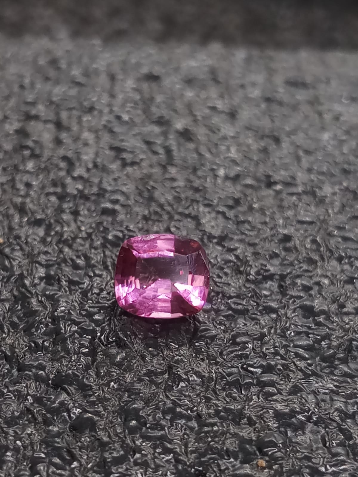 Natural Certified Spinel: Pink Passion 1.00ct- SP2 (24)