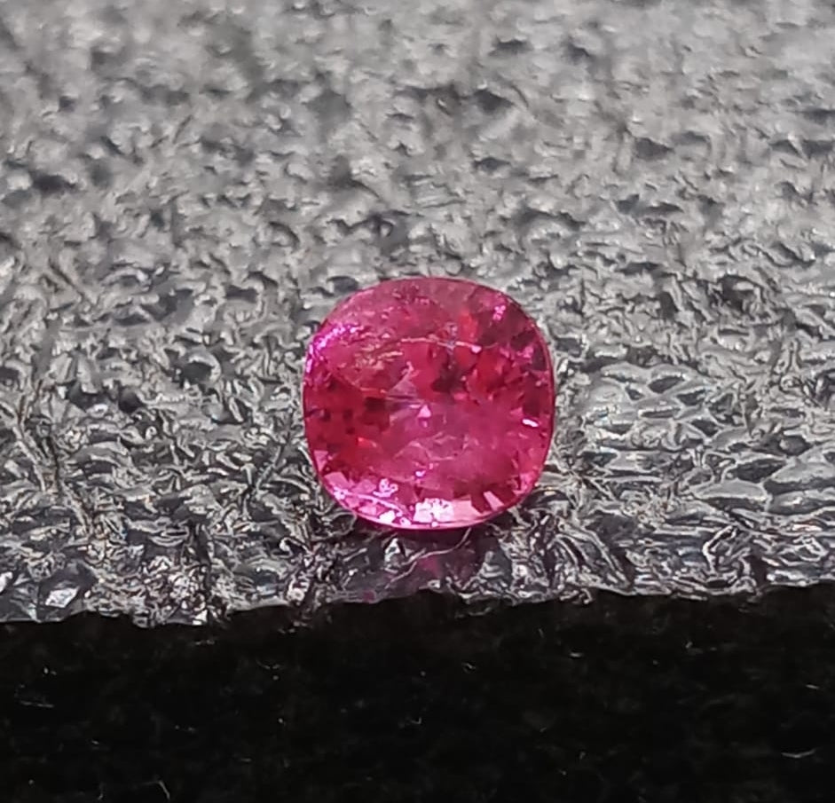 Natural Certified Spinel: Glowing Radiance 0.97cts- SP3 (24)