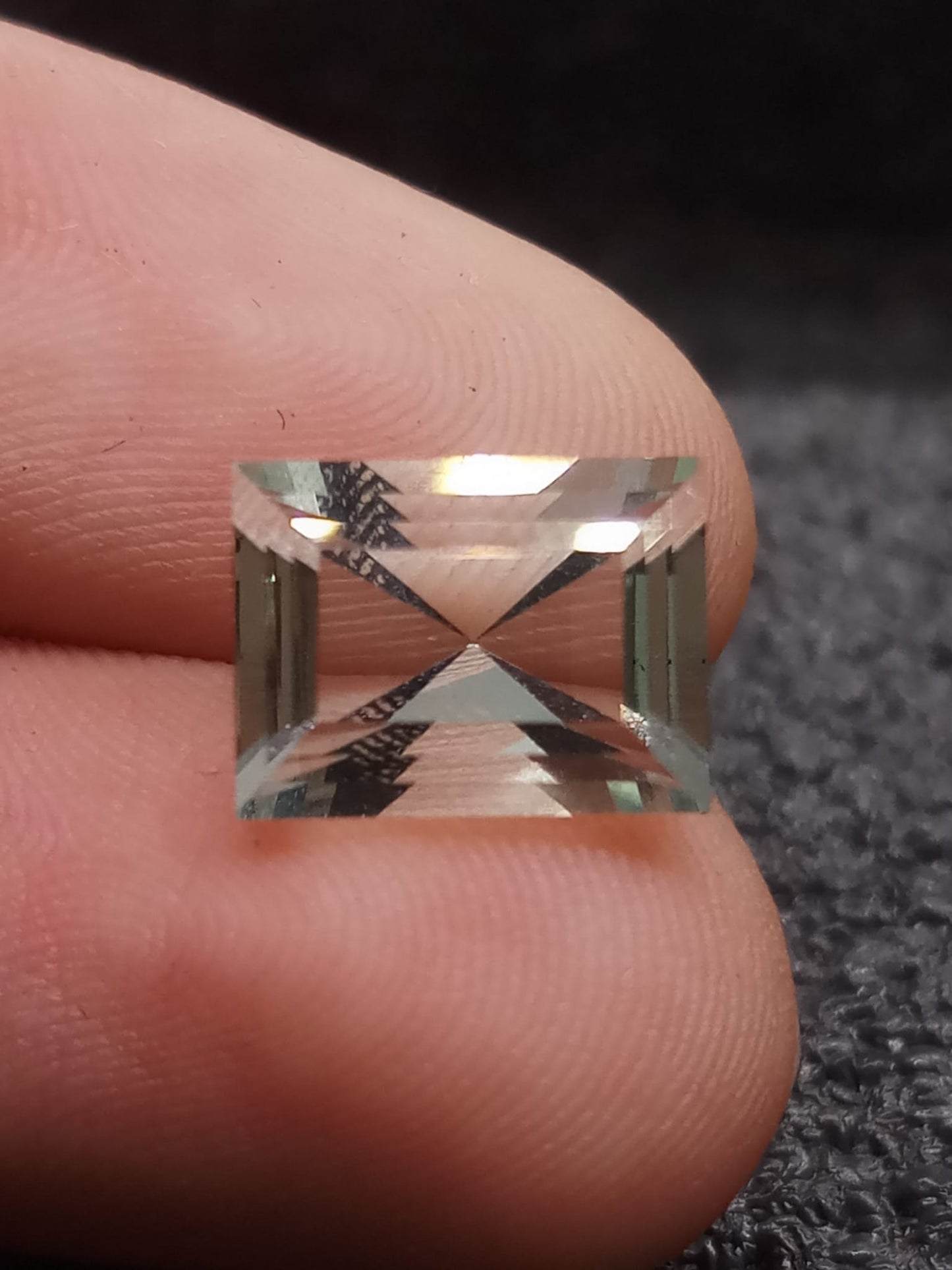 Natural Certified Beryl: Tranquil Essence  4.16cts - B1 (24)