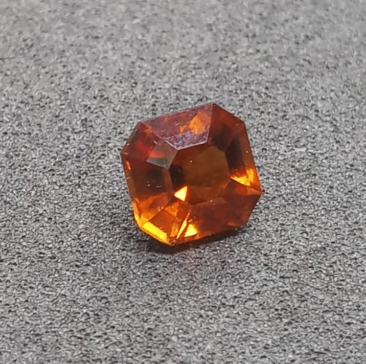 Natural Garnet Glow: The Brilliant 3.2ct -G7 (24)