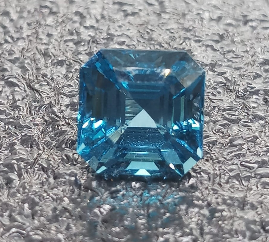 Natural Swiss Lab Certified Blue Topaz: Azure Majesty 5.94cts- BTZ1 (24)