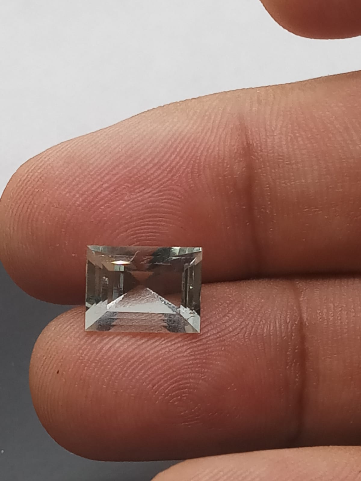 Natural Certified Beryl: Tranquil Essence  4.16cts - B1 (24)