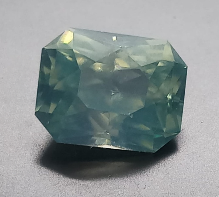 Natural Certified Zircon: Radiant Sparkle 5.13cts- ZI1 (24)