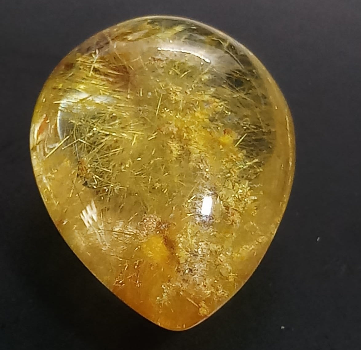 Natural Golden Rutilated Quartz: Lustrous Threads 23.9cts- RQT04 (24)