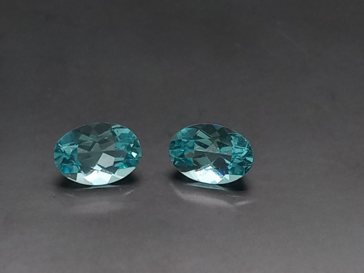 Natural Apatite Pair: Aqua Whispers 1.65cts- AP18 (24)
