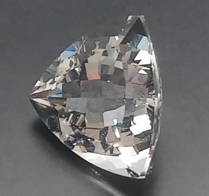 Natural Certified Danburite: Divine Delta 6.89cts- DA08 (24)