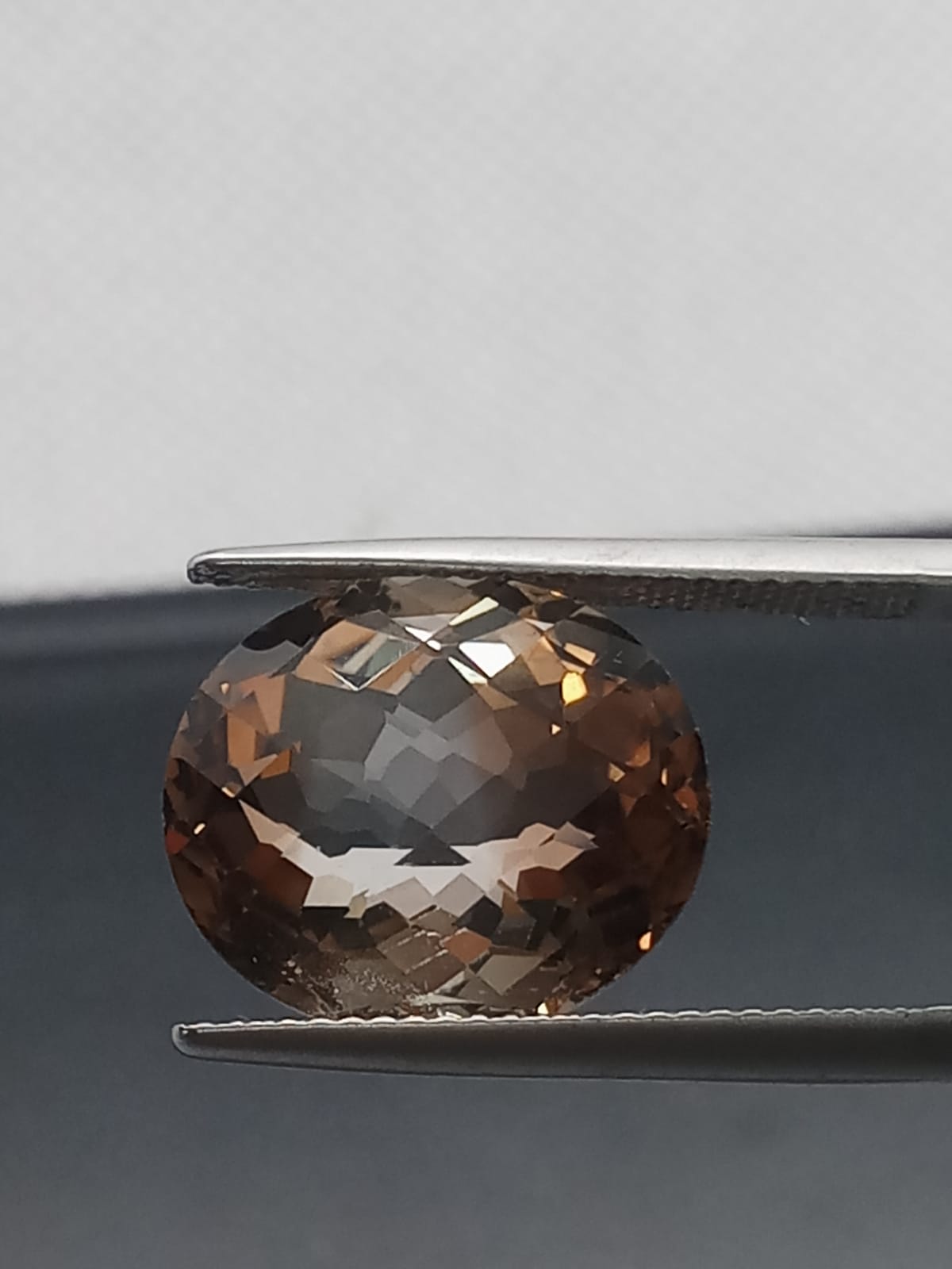 Natural Swiss Lab Certified Oval Shaped Bi-Color Topaz 12.52cts- 2BCQ103C8