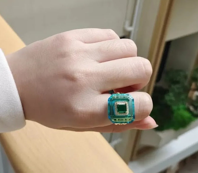Exquisite 2ct Emerald Cut Emerald & Aquamarine Engagement Ring with Nested Design