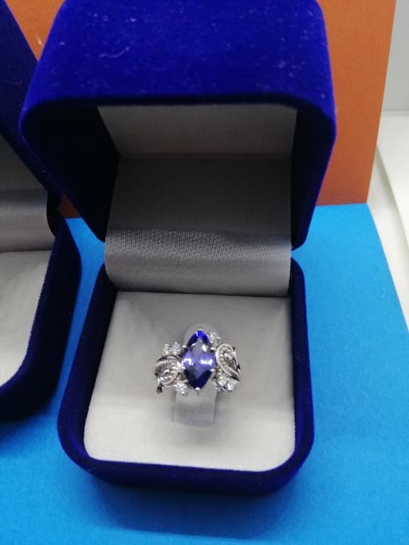 Exquisite Marquise Tanzanite Ring – Certified Swiss Brilliance in a Stunning Cut