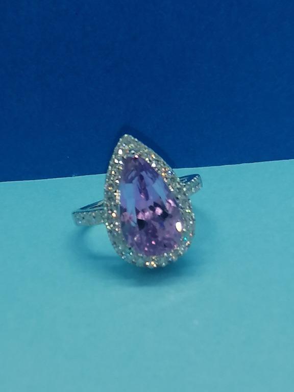 Radiant 5ct Natural Kunzite Ring – A Glowing Gem of Pure Elegance