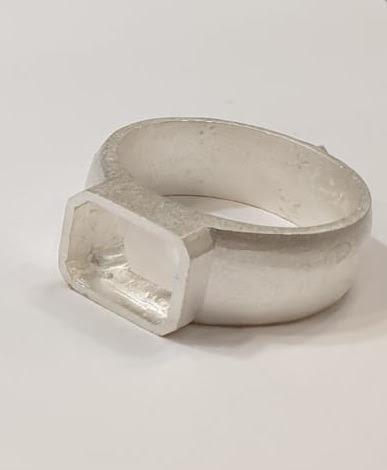 Certified Natural Emerald Ring – Swiss Lab-Certified Elegance