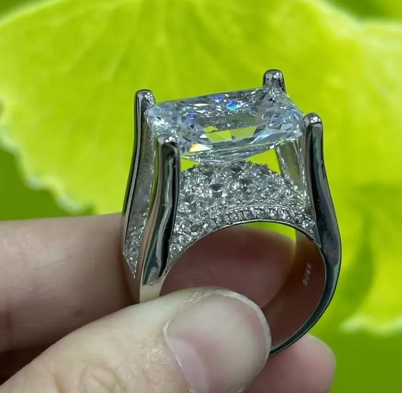 Horizon Radiant: 7-Carat East–West White Sapphire Ring