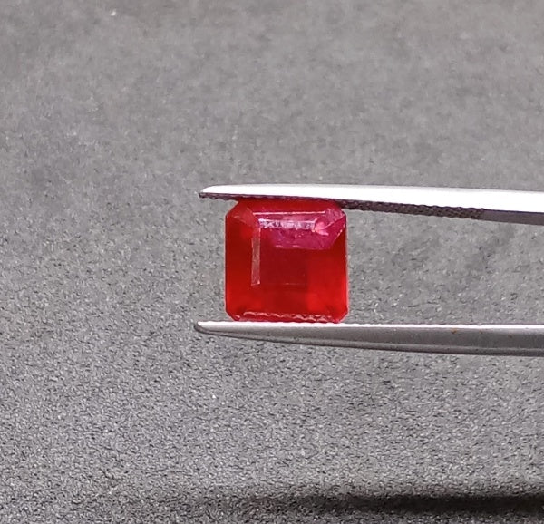 Natural Certified Ruby 5.41cts R2 (24)