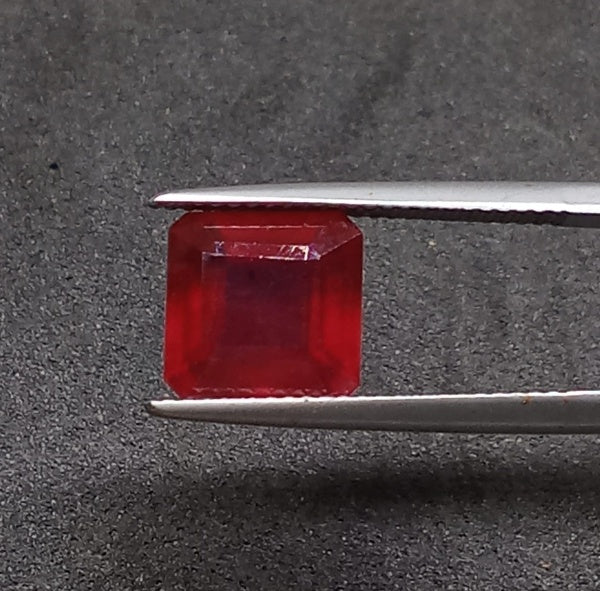 Natural Certified Ruby 5.02cts R4 (24)
