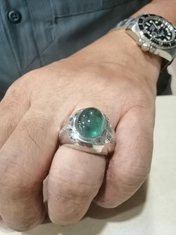 Stunning 11ct Big Emerald Cabochon Ring – A Majestic Display of Green Luxury