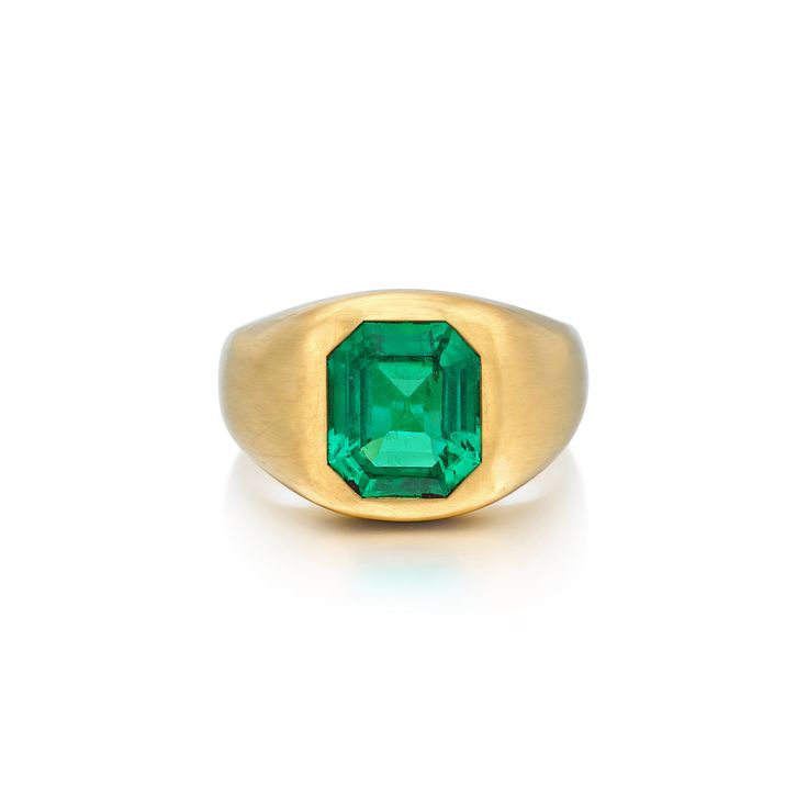 Emerald Radiance Bombe Ring